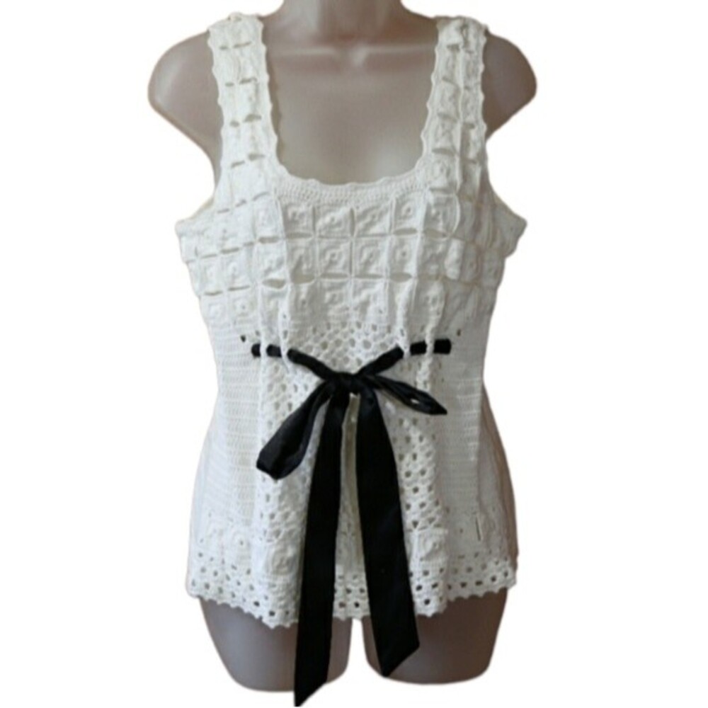 Gaby & Eden White Crochet Black Bow Tank Top LG Bohemian Elegant